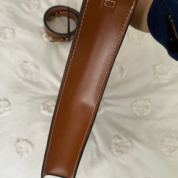 STAUD Tan Leather purse with Square Handle and crossbody strap - Picture 6 of 8